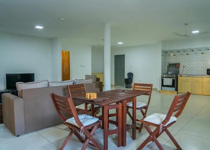 E&E Self Catering